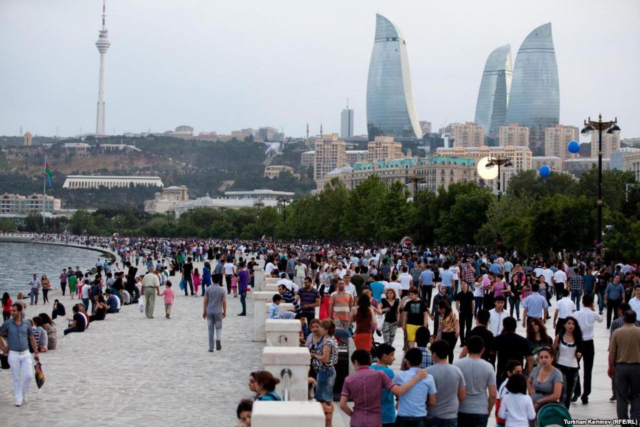 Dondar Formula 1 View 4* Baku